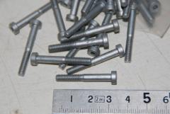 Zylinderschraube mit Innensechskant, M4 x 30, VPE 10 Stück 