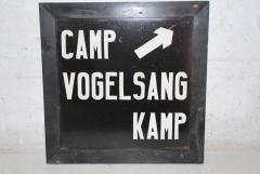 Schild "Camp Vogelsang" 