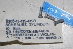 Linsenschraube für Vergaser 