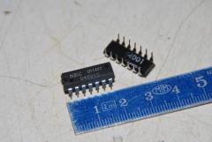 IC, Integrated Circuit, D4001C 