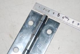 Großer Scharnier, Anschlag 