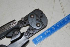 Zange, Crimpzange für Kabelschuhe 