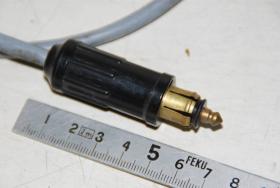 Kabel mit Stecker für Bordsteckdose 
