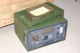 Ladegerät Zentralrechner in Alu Kiste 