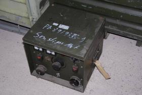 Stromversorgungsgerät 220V / 115V 