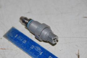 Druckstößel mit Hülse 