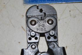 Zange, Crimpzange für Kabelschuhe 