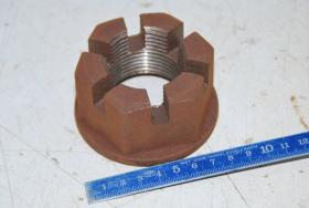 Kronenmutter M45 x 3 