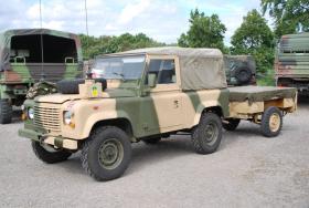 Land Rover 90 LHD Diesel Softtop + Anhänger 