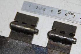 Stabiler Beschlag mit 2x Scharnier + Verschluss 