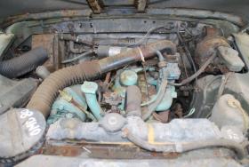 Land Rover 109 zum Restaurieren 