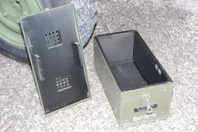 Batterie Behälter für 2x Natoblock 
