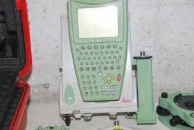 Vermessungsausstattung LEICA GPS System 1200 