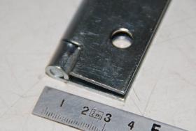 Großer Scharnier, Anschlag 