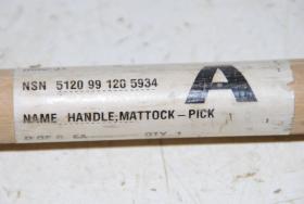 Sehr kleine Spitzhacke, ex MoD 
