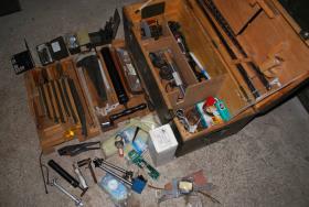 Werkstattausstattung Kfz u. Waffen Inst. 