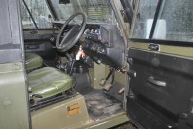 Land Rover 90 XD "Wolf" RHD Hardtop 