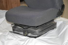 Sitz, Schwingsitz, luftgefedert 