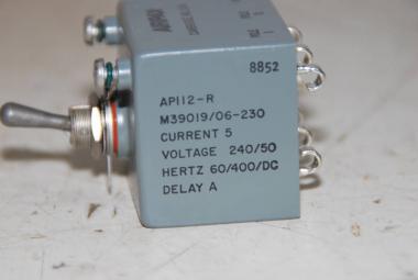 Circuit Breaker, M39019/06-230 