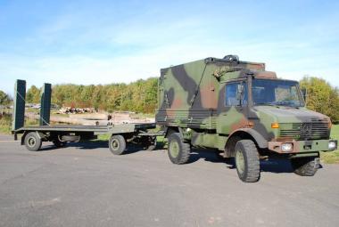Lkw Tiefladeanhänger 7t mit Auffahrrampen 
