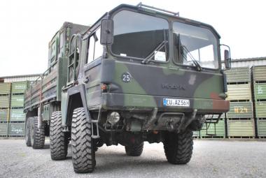 MAN 10t mil glw mit Kran 